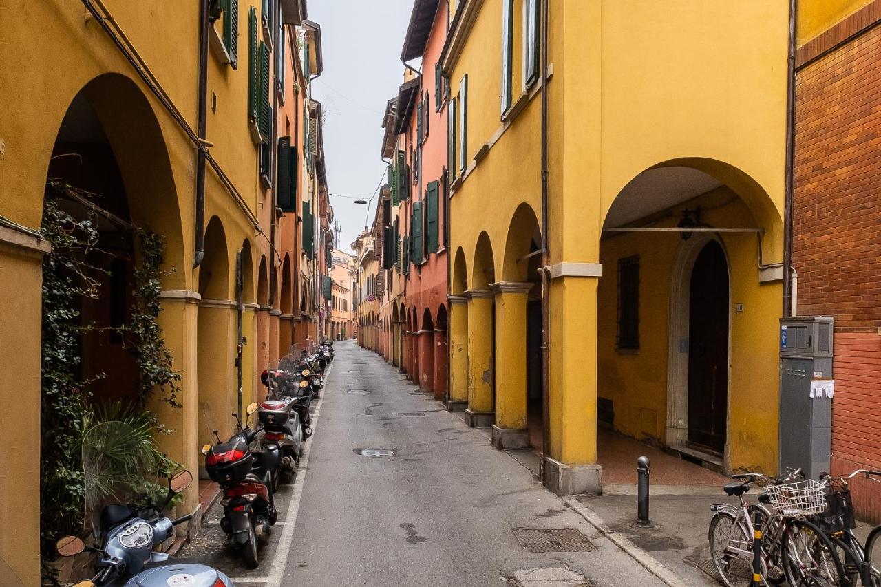 Sotto I Portici Di Bologna Bolonha Exterior foto